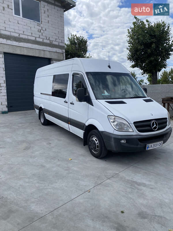 Mercedes-Benz Sprinter 2011