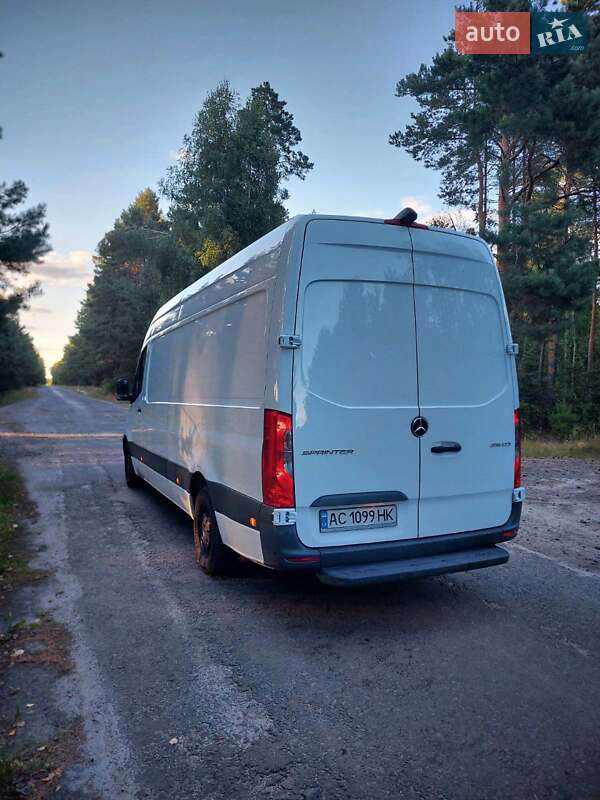 Грузовой фургон Mercedes-Benz Sprinter 2019 в Луцке