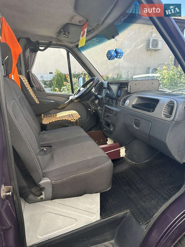 Вантажний фургон Mercedes-Benz Sprinter 2004 в Одесі фото 18 Вантажний фургон Mercedes-Benz Sprinter 2004 в Одесі