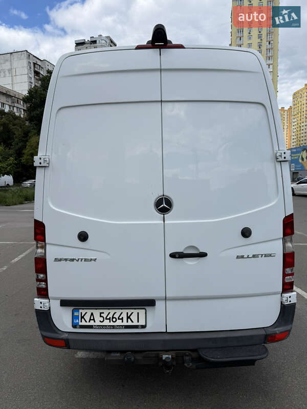 Грузопассажирский фургон Mercedes-Benz Sprinter 2018 в Киеве фото 6 Грузопассажирский фургон Mercedes-Benz Sprinter 2018 в Киеве