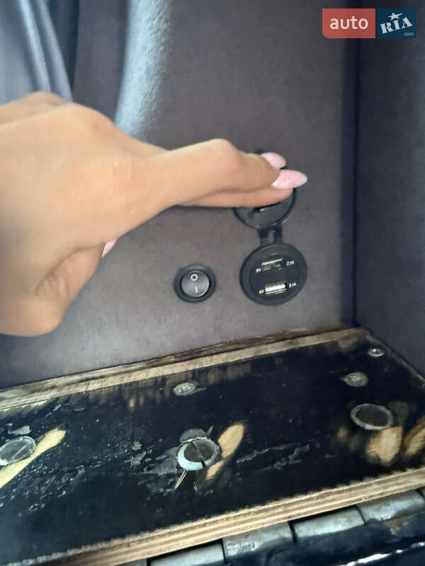 Грузопассажирский фургон Mercedes-Benz Sprinter 2018 в Киеве фото 14 Грузопассажирский фургон Mercedes-Benz Sprinter 2018 в Киеве