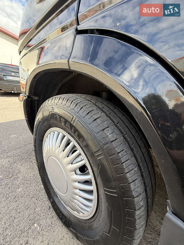 Микроавтобус Mercedes-Benz Sprinter 2000 в Луцке