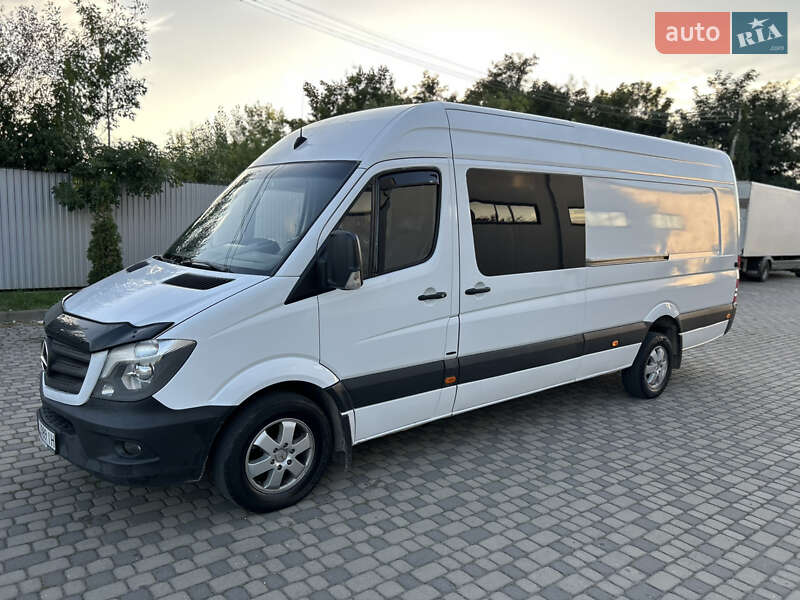 Вантажопасажирський фургон Mercedes-Benz Sprinter 2015 в Івано-Франківську