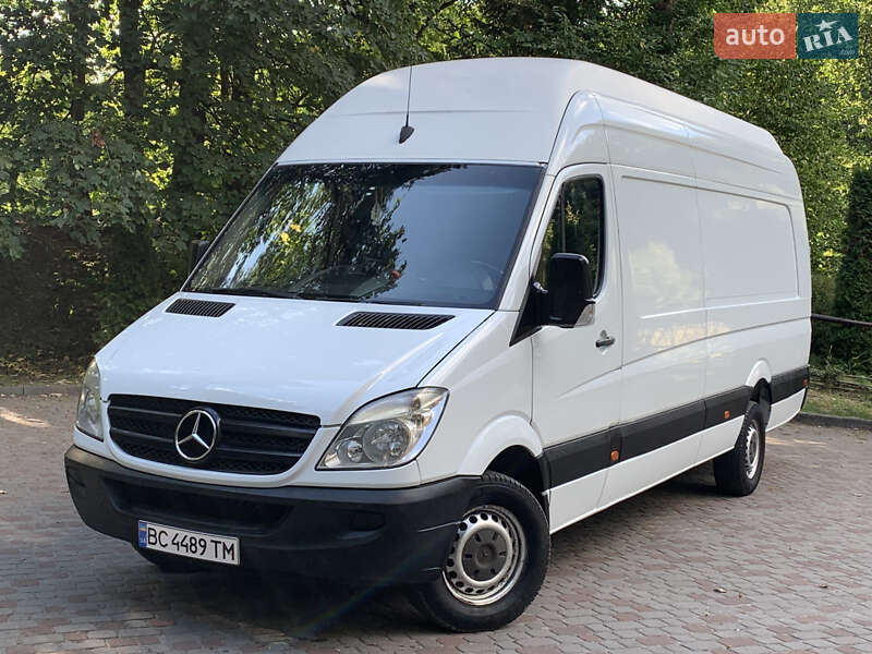 Грузовой фургон Mercedes-Benz Sprinter 2008 в Трускавце