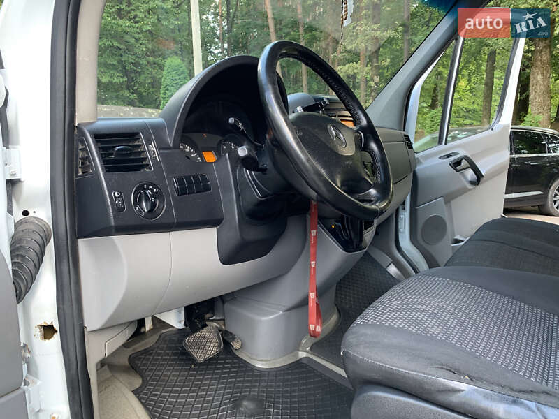 Грузовой фургон Mercedes-Benz Sprinter 2008 в Трускавце