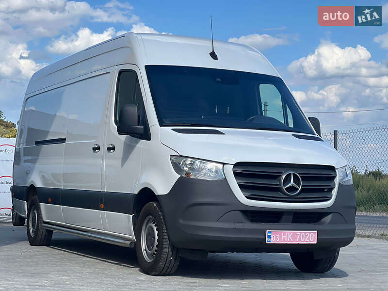 Mercedes-Benz Sprinter 2021