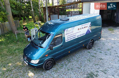 Грузопассажирский фургон Mercedes-Benz Sprinter 2002 в 