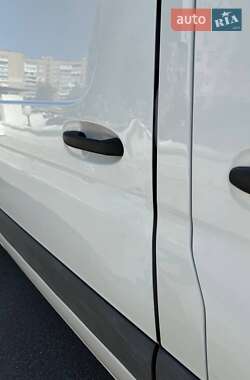 Грузовой фургон Mercedes-Benz Sprinter 2023 в 