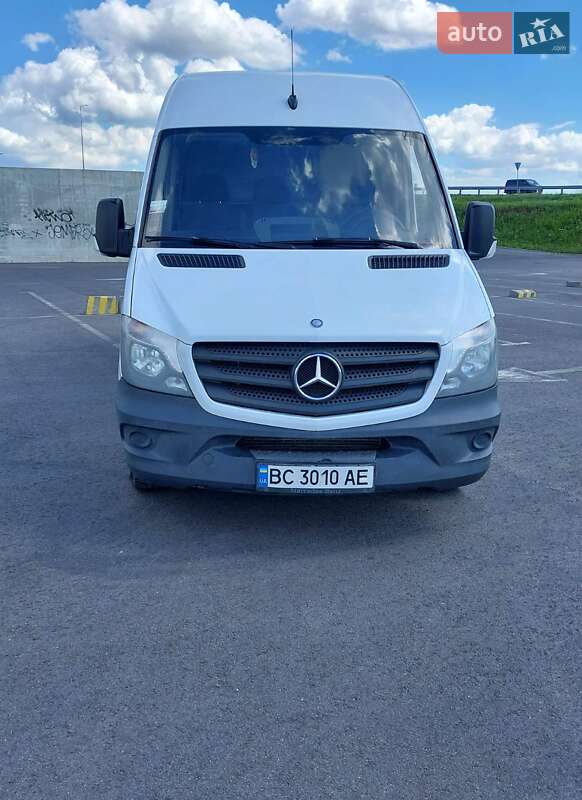 Mercedes-Benz Sprinter 2013