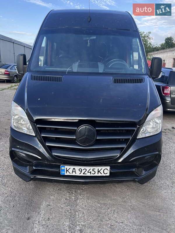 Mercedes-Benz Sprinter 2011