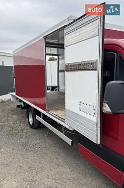 Грузовой фургон Mercedes-Benz Sprinter 2015 в 