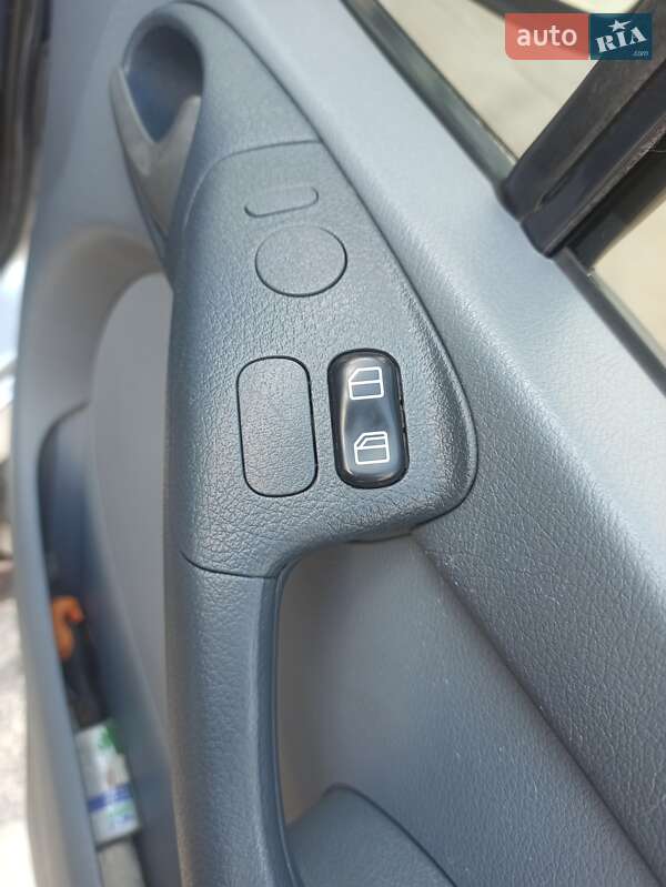 Вантажний фургон Mercedes-Benz Sprinter 2004 в Бершаді фото 30 Вантажний фургон Mercedes-Benz Sprinter 2004 в Бершаді