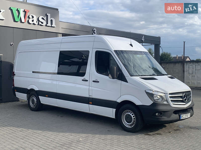 Грузопассажирский фургон Mercedes-Benz Sprinter 2016 в Стрые