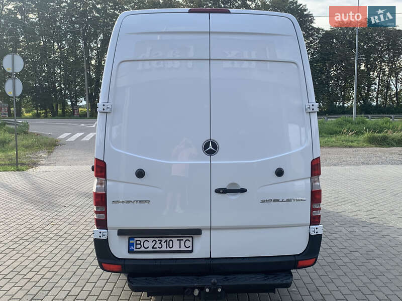 Грузопассажирский фургон Mercedes-Benz Sprinter 2016 в Стрые