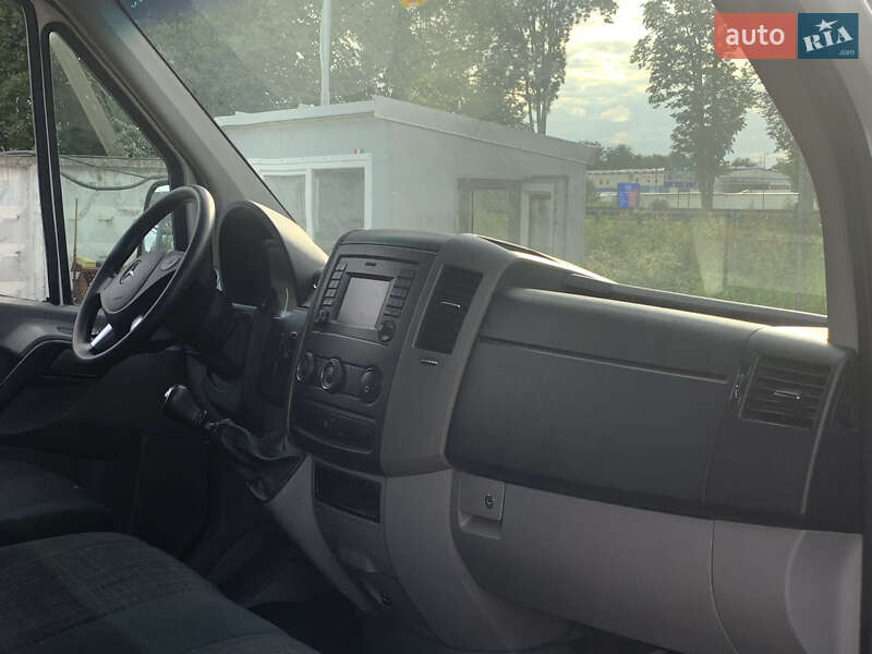 Грузопассажирский фургон Mercedes-Benz Sprinter 2016 в Стрые