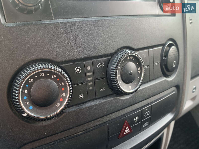 Грузопассажирский фургон Mercedes-Benz Sprinter 2016 в Стрые