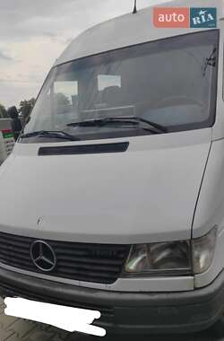 Грузопассажирский фургон Mercedes-Benz Sprinter 1999 в Косове
