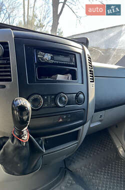 Грузовой фургон Mercedes-Benz Sprinter 2011 в 