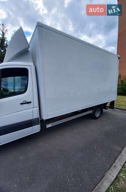Грузовой фургон Mercedes-Benz Sprinter 2012 в 