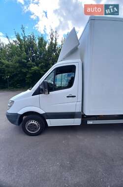 Грузовой фургон Mercedes-Benz Sprinter 2012 в 