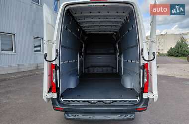 Грузовой фургон Mercedes-Benz Sprinter 2019 в 