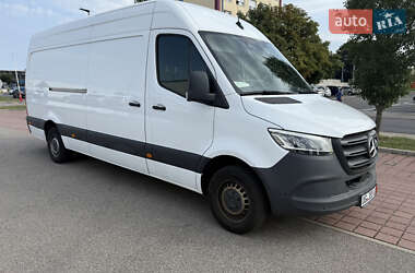 Грузовой фургон Mercedes-Benz Sprinter 2021 в 