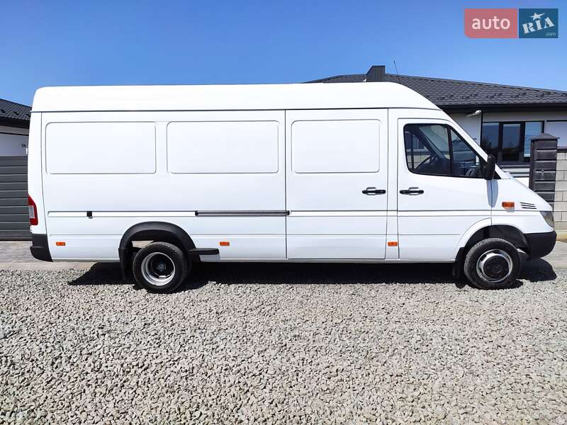 Грузовой фургон Mercedes-Benz Sprinter 2004 в Ровно