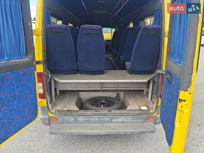 Мікроавтобус Mercedes-Benz Sprinter 2004 в Дніпрі