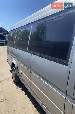 Туристический / Междугородний автобус Mercedes-Benz Sprinter 2000 в 