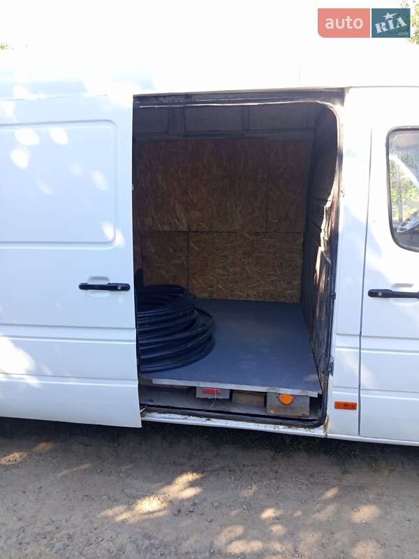 Вантажний фургон Mercedes-Benz Sprinter 2002 в Вінниці