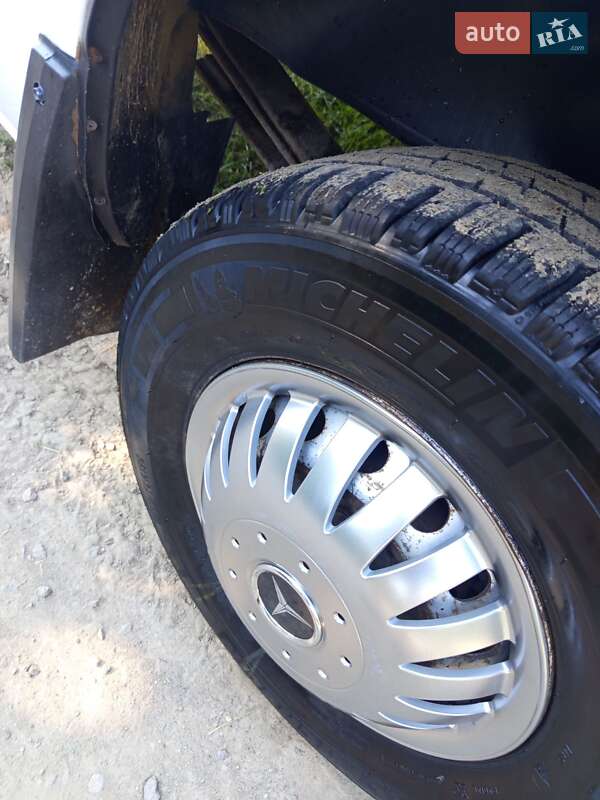 Вантажний фургон Mercedes-Benz Sprinter 2002 в Вінниці