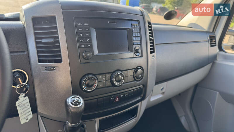 Вантажний фургон Mercedes-Benz Sprinter 2016 в Рівному