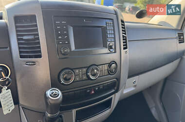 Грузовой фургон Mercedes-Benz Sprinter 2016 в 