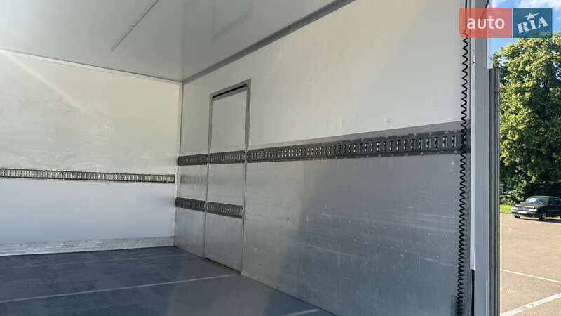 Вантажний фургон Mercedes-Benz Sprinter 2016 в Рівному