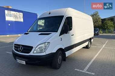 Грузовой фургон Mercedes-Benz Sprinter 2011 в 