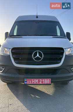 Грузовой фургон Mercedes-Benz Sprinter 2020 в 
