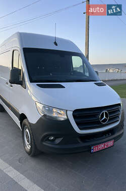 Грузовой фургон Mercedes-Benz Sprinter 2020 в 