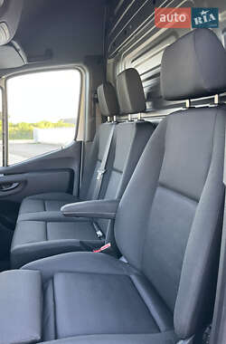Грузовой фургон Mercedes-Benz Sprinter 2020 в 