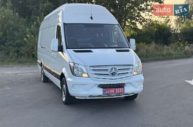 Грузовой фургон Mercedes-Benz Sprinter 2017 в 