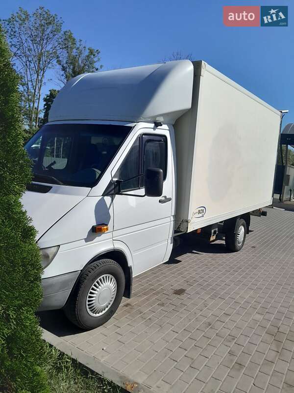 Вантажний фургон Mercedes-Benz Sprinter 2005 в Тернополі фото 6 Вантажний фургон Mercedes-Benz Sprinter 2005 в Тернополі