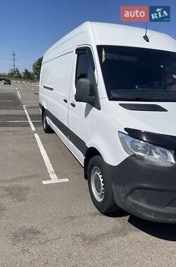 Грузовой фургон Mercedes-Benz Sprinter 2019 в 