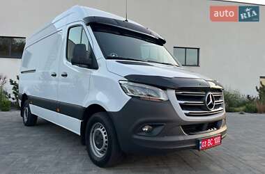 Грузовой фургон Mercedes-Benz Sprinter 2018 в 