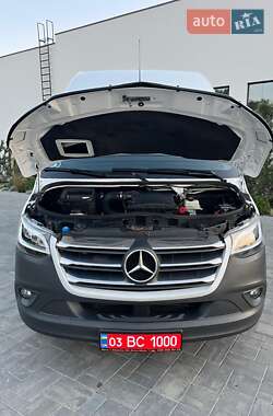 Грузовой фургон Mercedes-Benz Sprinter 2018 в 