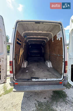Грузовой фургон Mercedes-Benz Sprinter 2005 в 
