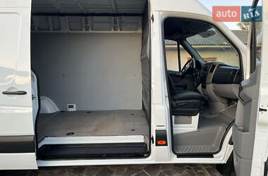 Грузовой фургон Mercedes-Benz Sprinter 2013 в 