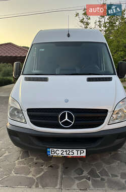 Грузовой фургон Mercedes-Benz Sprinter 2013 в 