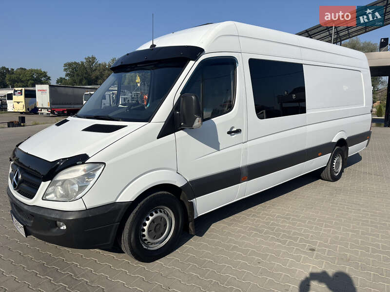 Mercedes-Benz Sprinter 2013