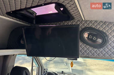 Микроавтобус Mercedes-Benz Sprinter 2013 в 