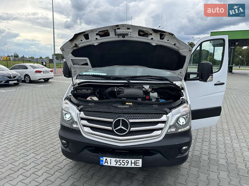 Автовоз Mercedes-Benz Sprinter 2015 в Броварах