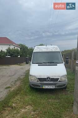Вантажний фургон Mercedes-Benz Sprinter 2004 в Києві